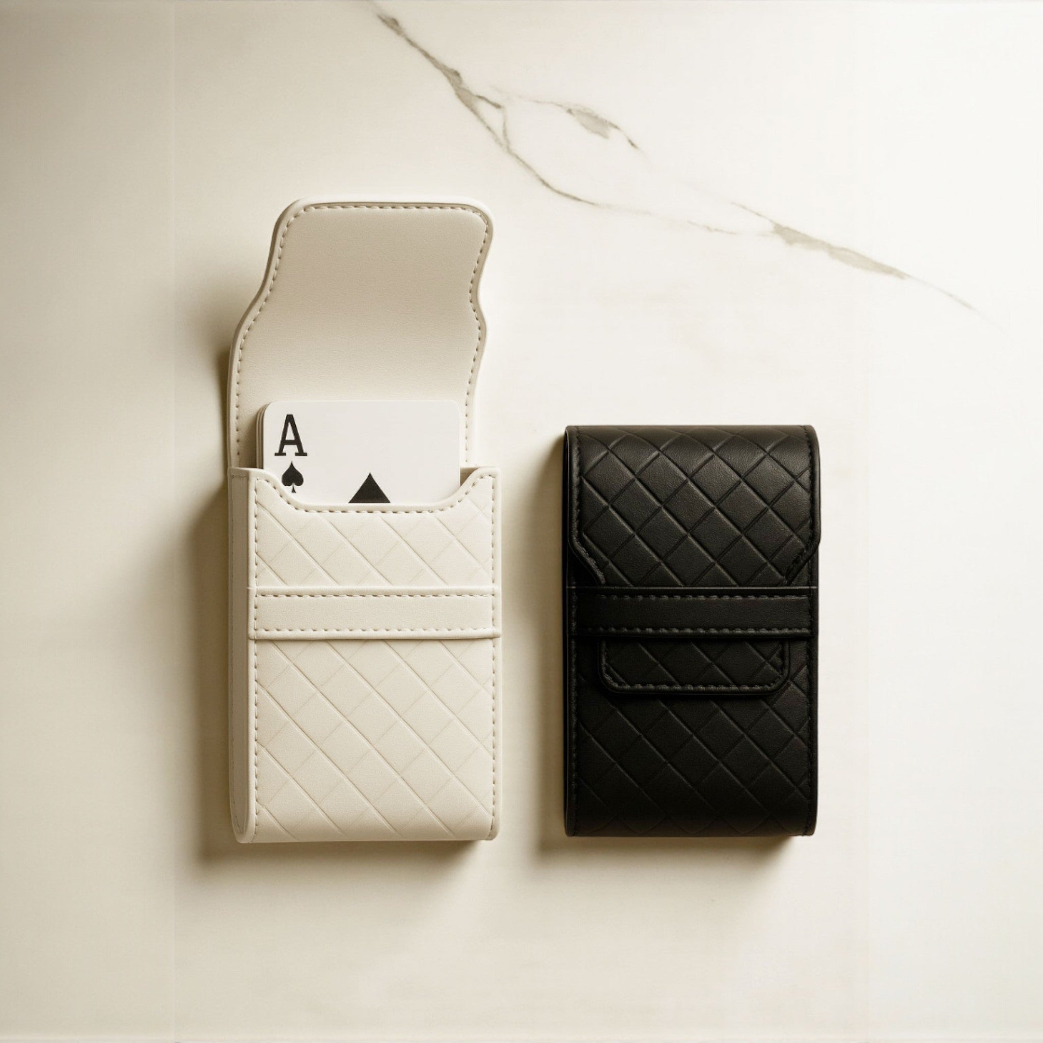 PLAYING CARDS SET