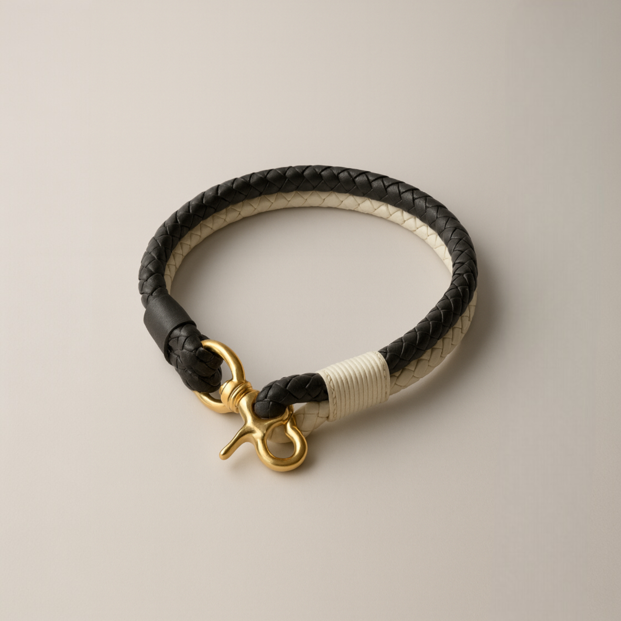 COLLAR